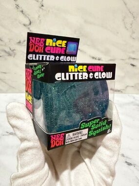 NeeDoh Nice Cube Glitter and Glow BLUE